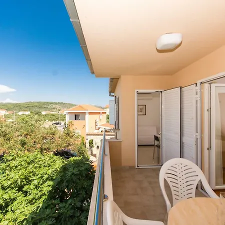 Apartments Vukman Trogir Exterior photo